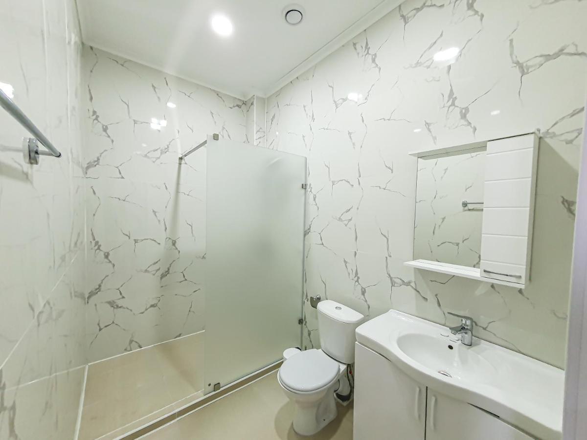 Ritz Hotel Atyraū Dış mekan fotoğraf